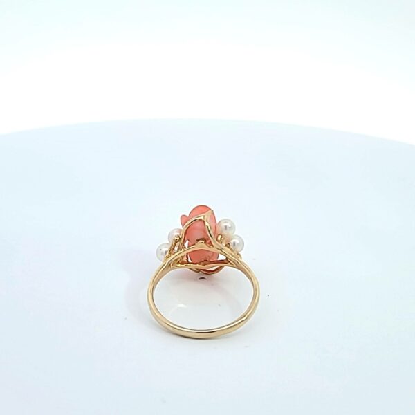 14kt yellow gold Vintage Coral and pearl ring